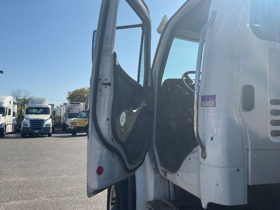 Crane Truck-Specialized Equipment-Freightliner-2017-M2-West Babylon-NY-83,763\n\t\tmiles-$ 76,250 - Image 12