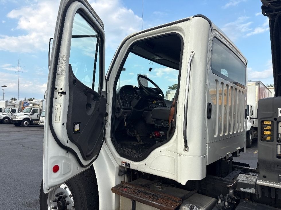 Crane Truck-Specialized Equipment-Freightliner-2018-M2-West Babylon-NY-130,113\n\t\tmiles-$ 84,250 - Image 13