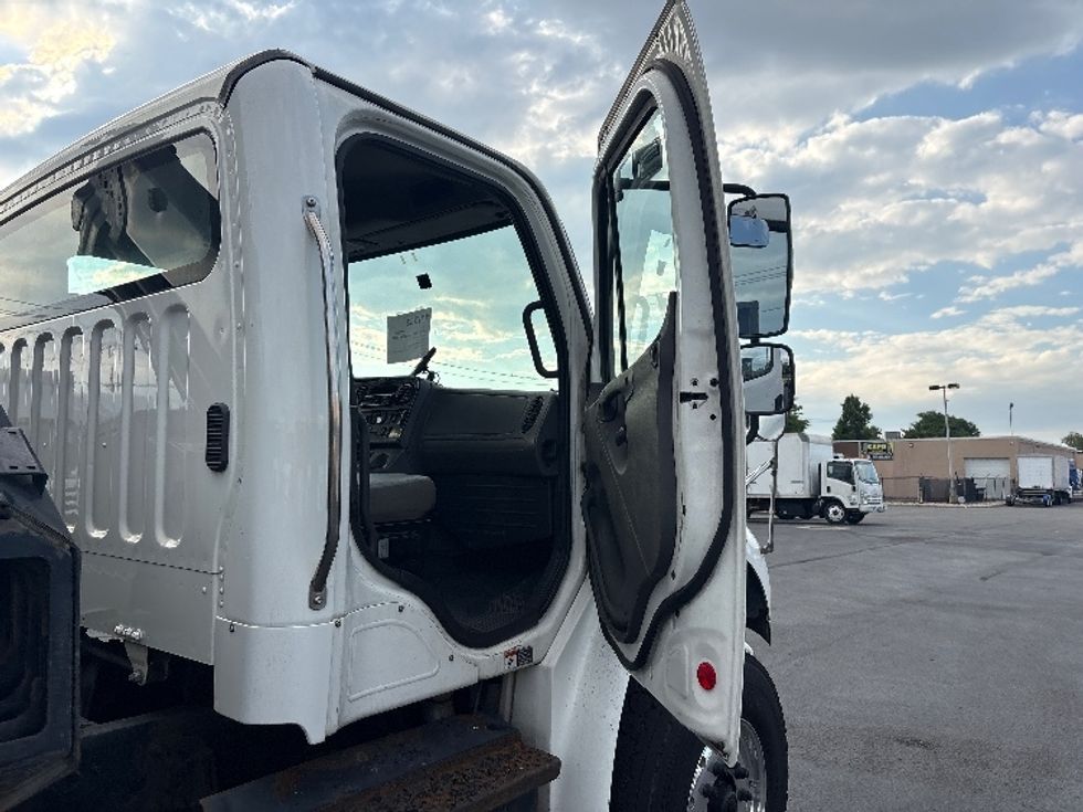 Crane Truck-Specialized Equipment-Freightliner-2018-M2-West Babylon-NY-130,113\n\t\tmiles-$ 84,250 - Image 17