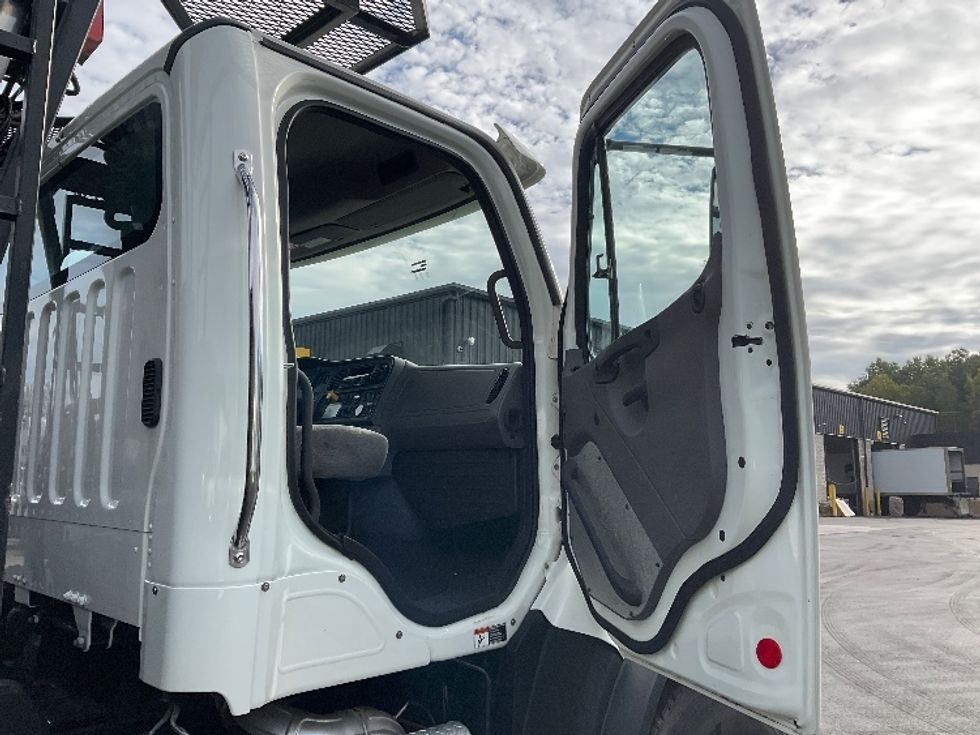 Crane Truck-Specialized Equipment-Freightliner-2019-114SD-Jessup-PA-164,531\n\t\tmiles-$ 110,750 - Image 19