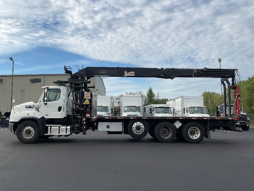 Crane Truck-Specialized Equipment-Freightliner-2019-114SD-Jessup-PA-164,531\n\t\tmiles-$ 110,750 - Image 4