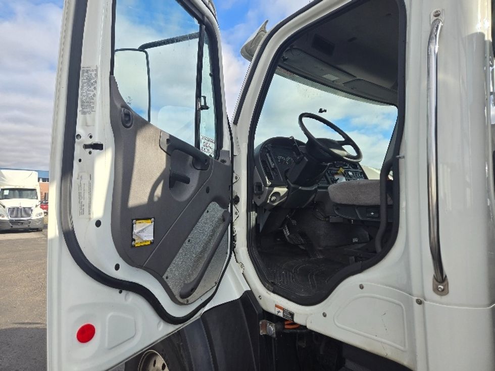 Crane Truck-Specialized Equipment-Freightliner-2019-114SD-White Deer-PA-155,322\n\t\tmiles-$ 111,250 - Image 12
