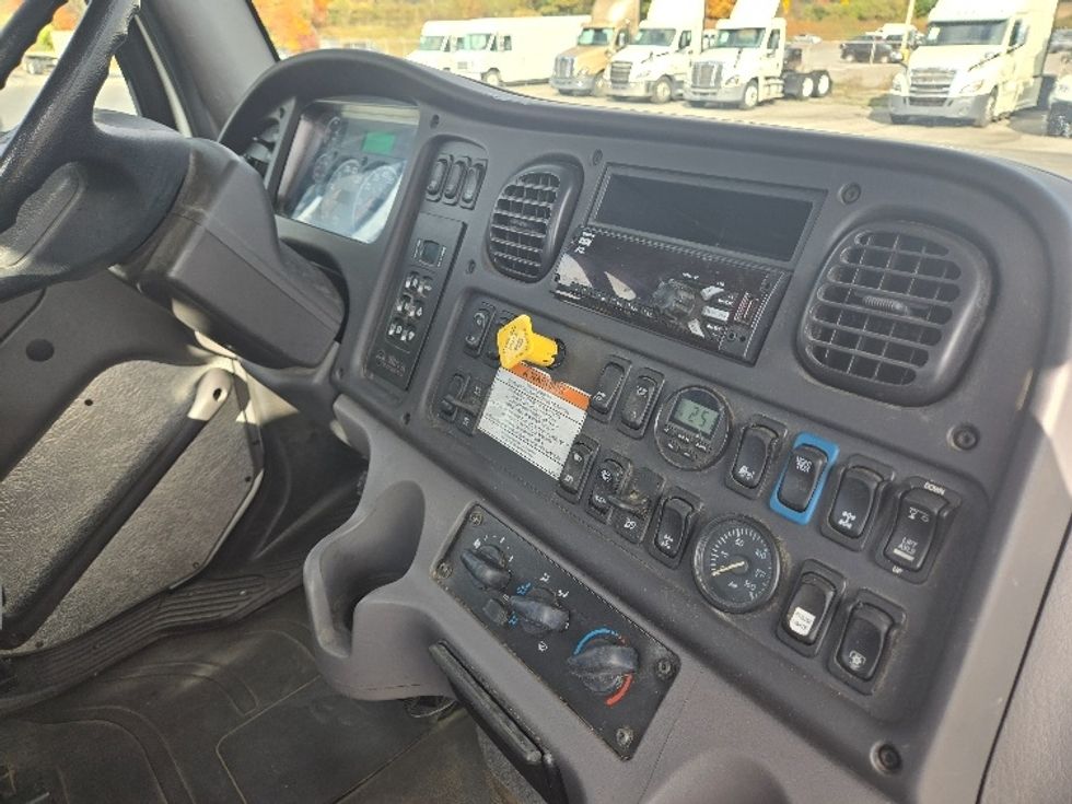 Crane Truck-Specialized Equipment-Freightliner-2019-114SD-White Deer-PA-155,322\n\t\tmiles-$ 111,250 - Image 18