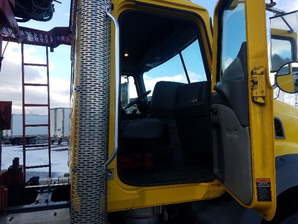 2017 Mack GU (Granite) GU813 photo 7