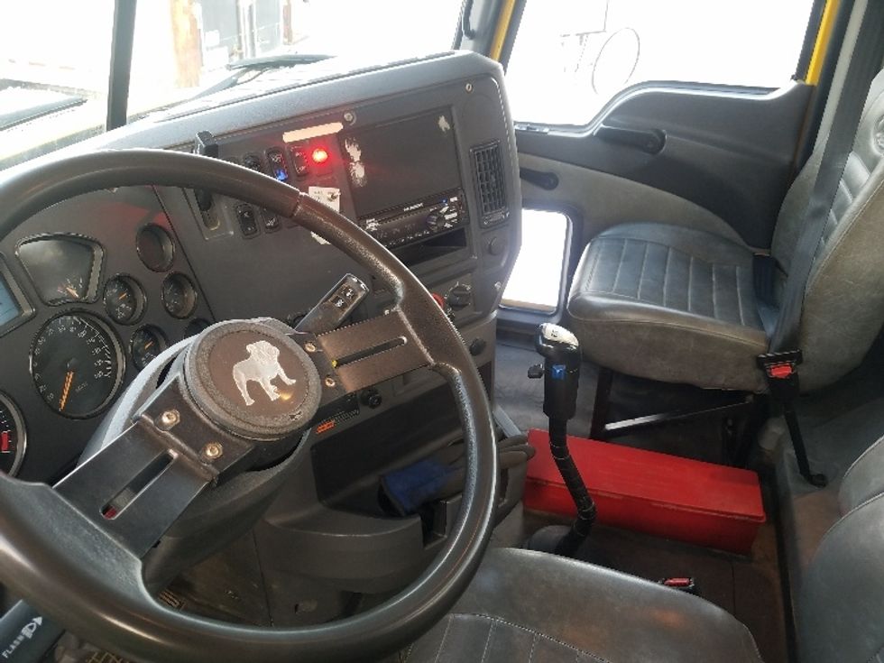 2017 Mack GU (Granite) GU813 photo 9
