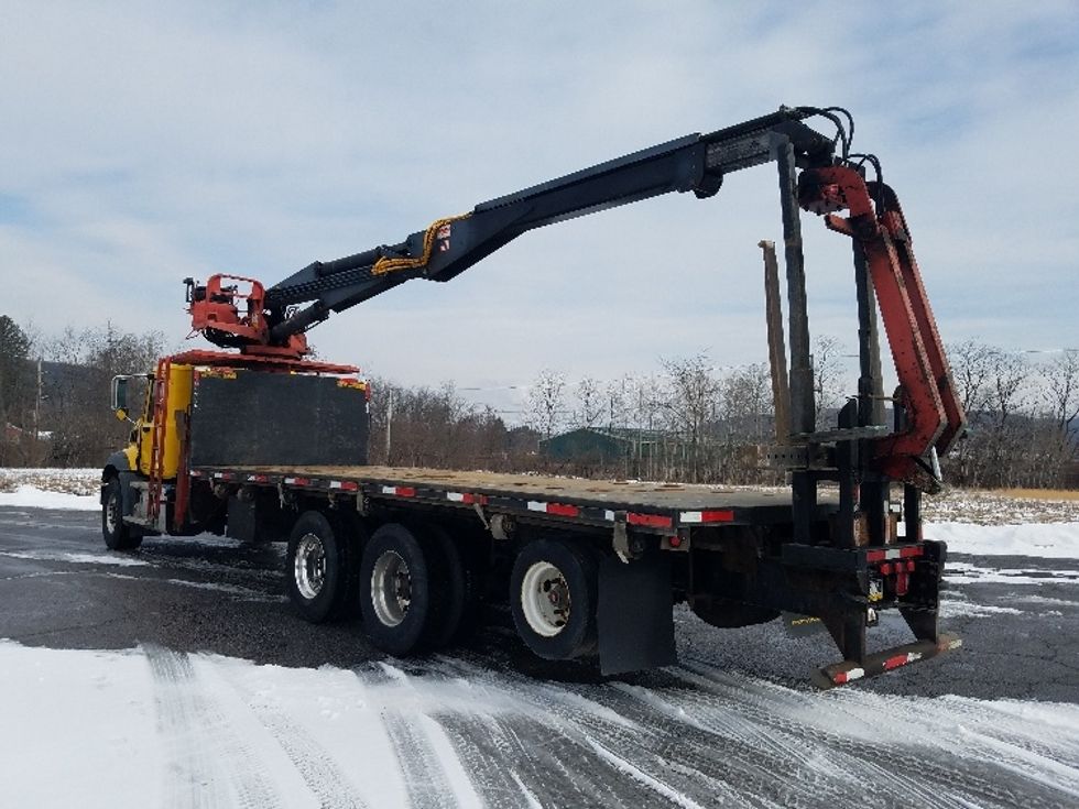 Crane Truck-Specialized Equipment-Mack-2018-GU813-Clearfield-PA-81,960\n\t\tmiles-$ 119,250 - Image 6