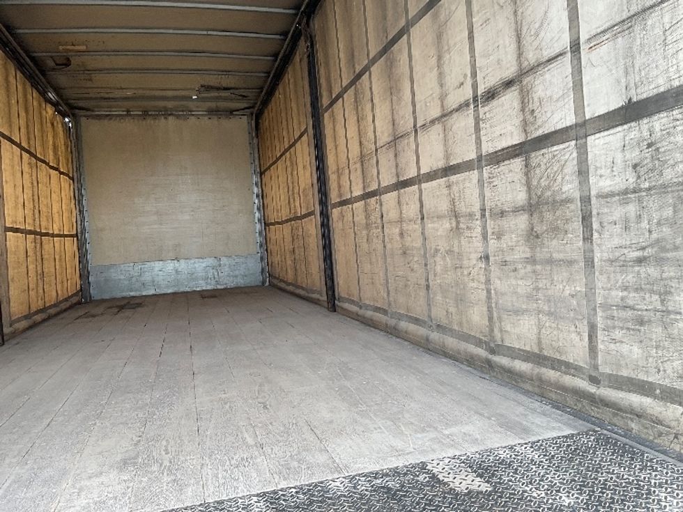 Curtain Side-Light and Medium Duty Trucks-Freightliner-2015-M211264S-Kansas City-MO-453,536\n\t\tmiles-$ 41,000 - Image 11
