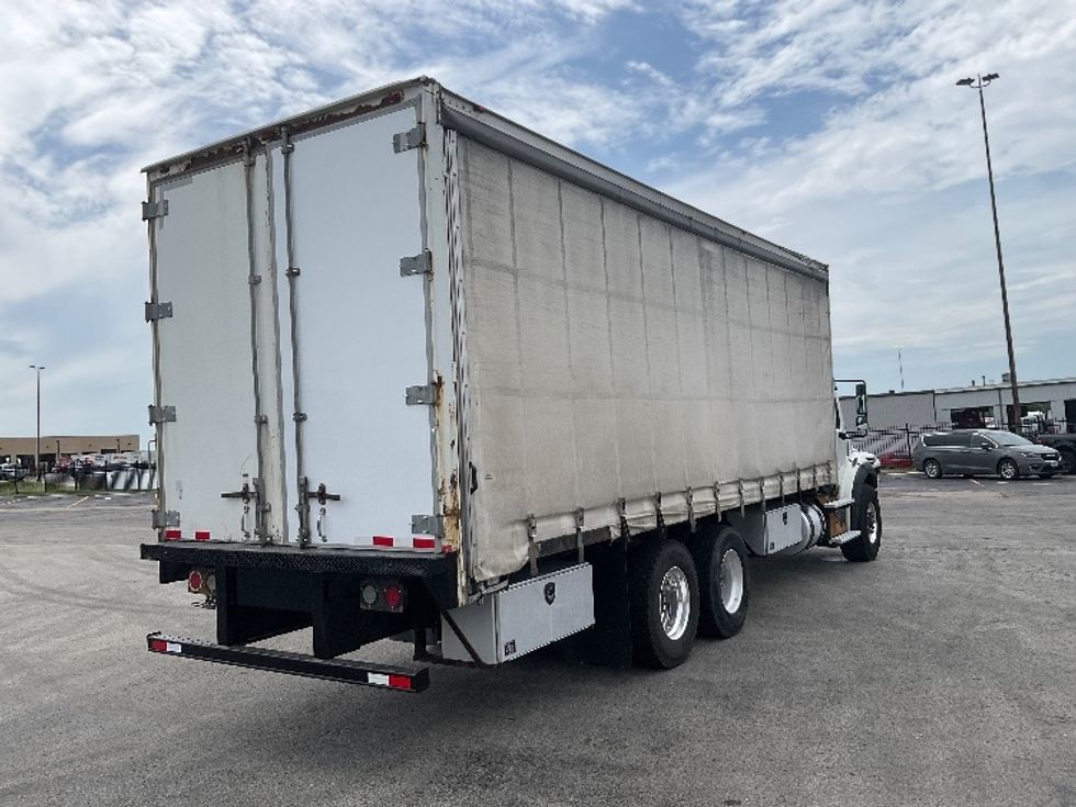 Curtain Side-Light and Medium Duty Trucks-Freightliner-2015-M211264S-Kansas City-MO-453,536\n\t\tmiles-$ 41,000 - Image 12