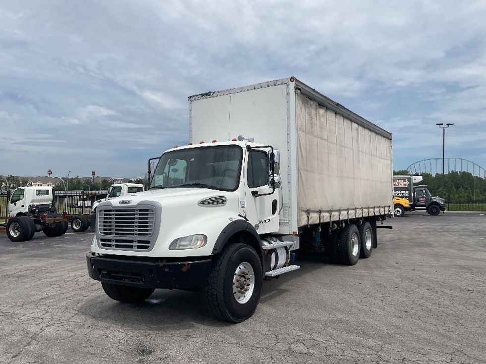 Curtain Side-Light and Medium Duty Trucks-Freightliner-2015-M211264S-Kansas City-MO-453,536\n\t\tmiles-$ 41,000 - Image 3