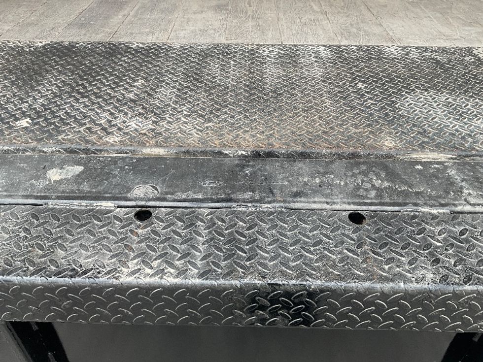 Curtain Side-Light and Medium Duty Trucks-Freightliner-2015-M211264S-Kansas City-MO-453,536\n\t\tmiles-$ 41,000 - Image 9