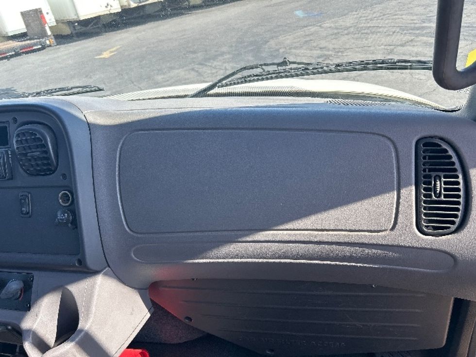 Curtain Side-Light and Medium Duty Trucks-Freightliner-2016-M2-Fontana-CA-239,912\n\t\tmiles-$ 37,750 - Image 21