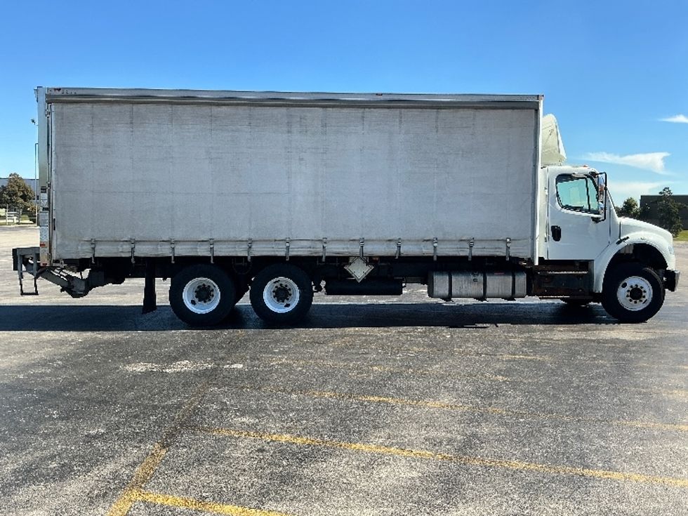Curtain Side-Light and Medium Duty Trucks-Freightliner-2018-M2-Melrose Park-IL-69,002\n\t\tmiles-$ 63,500 - Image 14