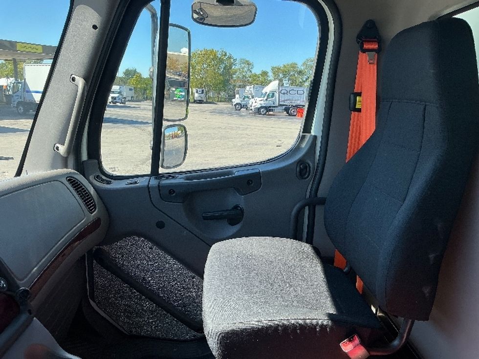 Curtain Side-Light and Medium Duty Trucks-Freightliner-2018-M2-Melrose Park-IL-69,002\n\t\tmiles-$ 63,500 - Image 18