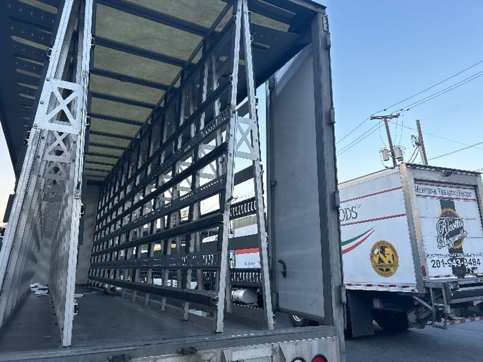 Curtain Side-Light and Medium Duty Trucks-Freightliner-2018-M2-North Bergen-NJ-290,004\n\t\tmiles-$ 31,000 - Image 12