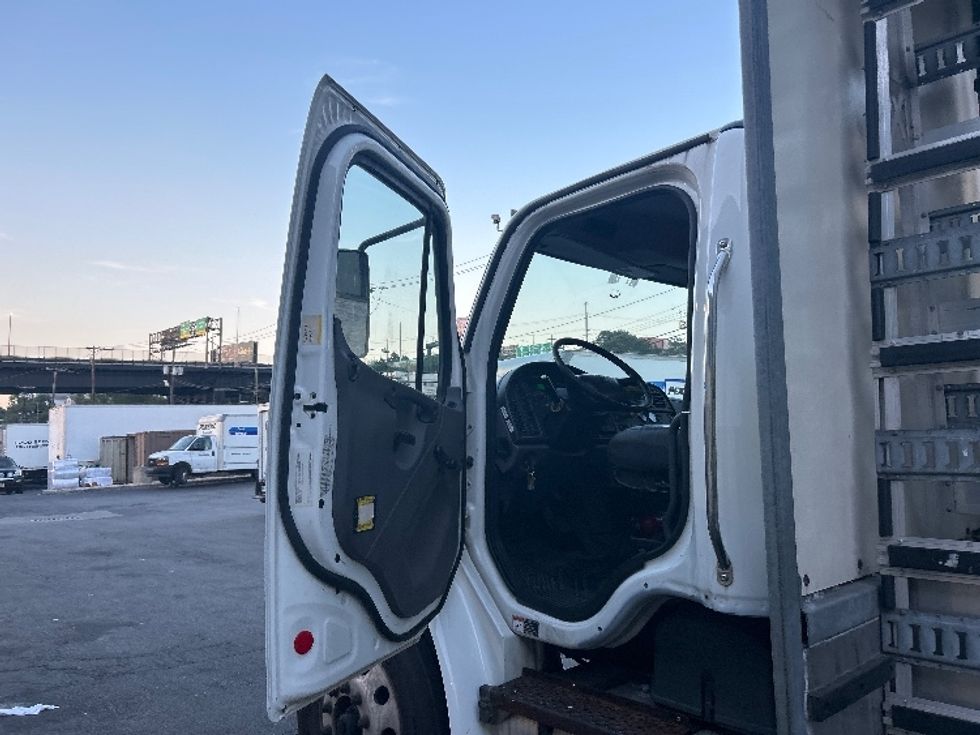 Curtain Side-Light and Medium Duty Trucks-Freightliner-2018-M2-North Bergen-NJ-290,004\n\t\tmiles-$ 31,000 - Image 16