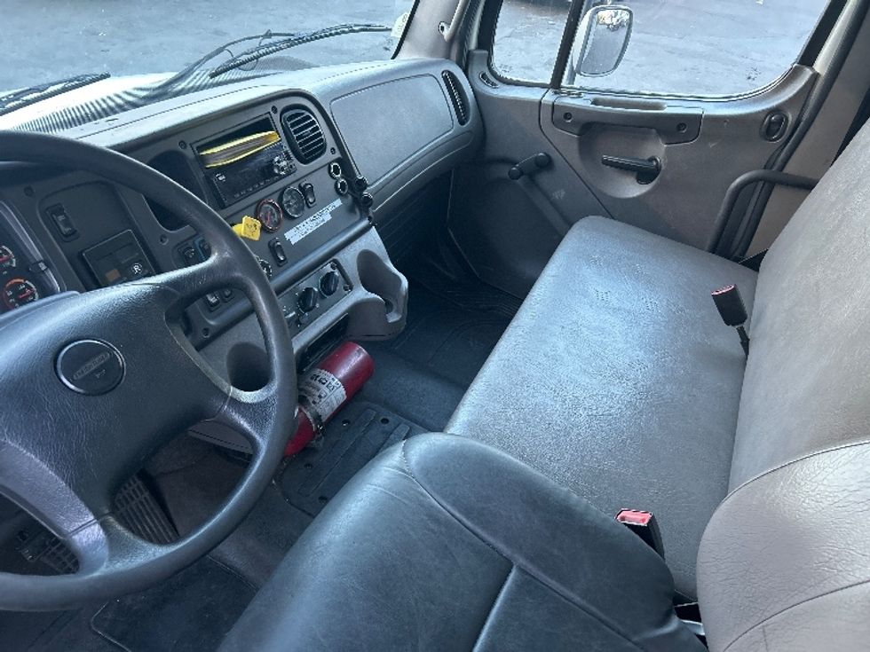 Curtain Side-Light and Medium Duty Trucks-Freightliner-2018-M2-North Bergen-NJ-290,004\n\t\tmiles-$ 31,000 - Image 19