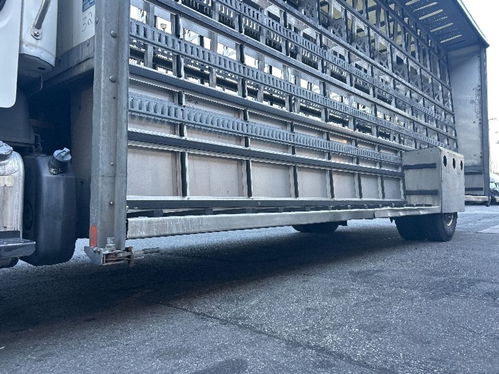 Curtain Side-Light and Medium Duty Trucks-Freightliner-2018-M2-North Bergen-NJ-290,004\n\t\tmiles-$ 31,000 - Image 5