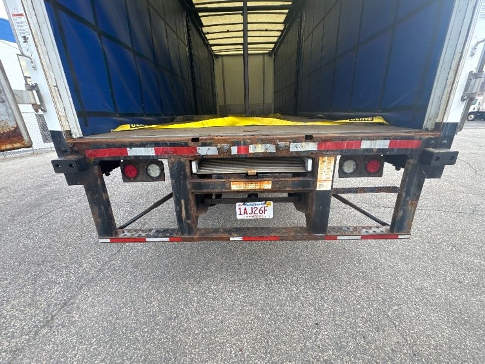 Curtain Side-Light and Medium Duty Trucks-Freightliner-2019-M2-Braintree-MA-259,397\n\t\tmiles-$ 43,250 - Image 10