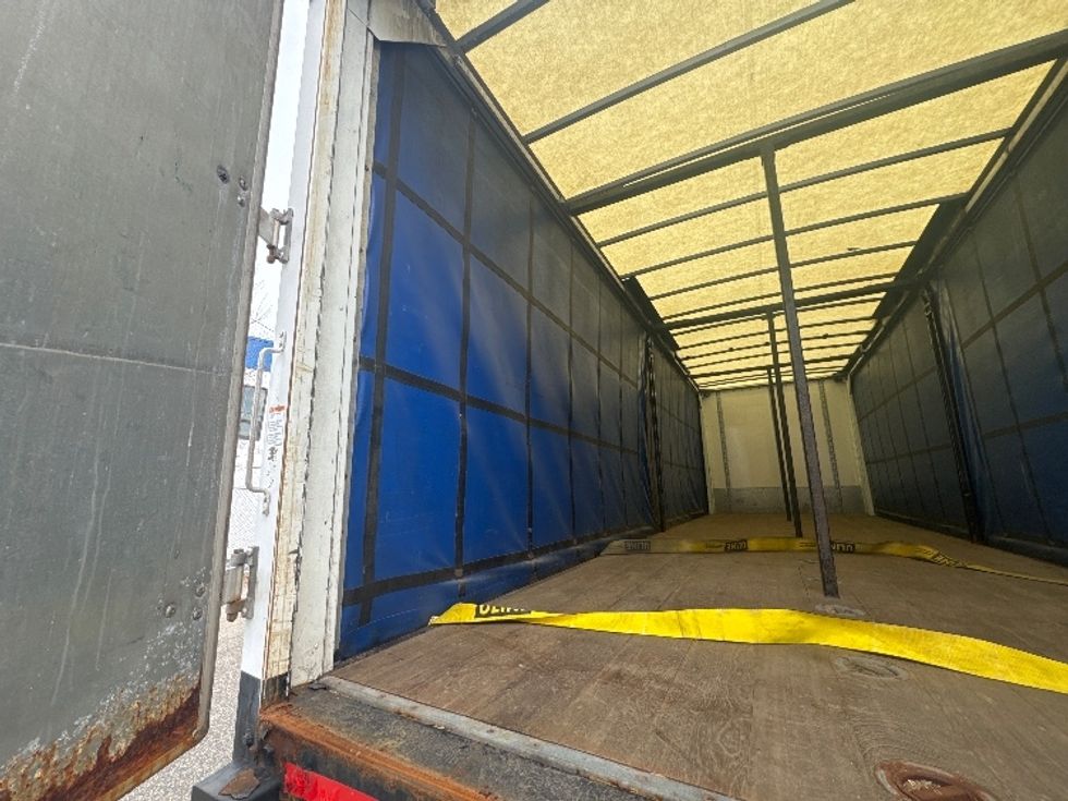 Curtain Side-Light and Medium Duty Trucks-Freightliner-2019-M2-Braintree-MA-259,397\n\t\tmiles-$ 43,250 - Image 11