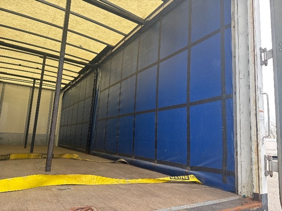 Curtain Side-Light and Medium Duty Trucks-Freightliner-2019-M2-Braintree-MA-259,397\n\t\tmiles-$ 43,250 - Image 12