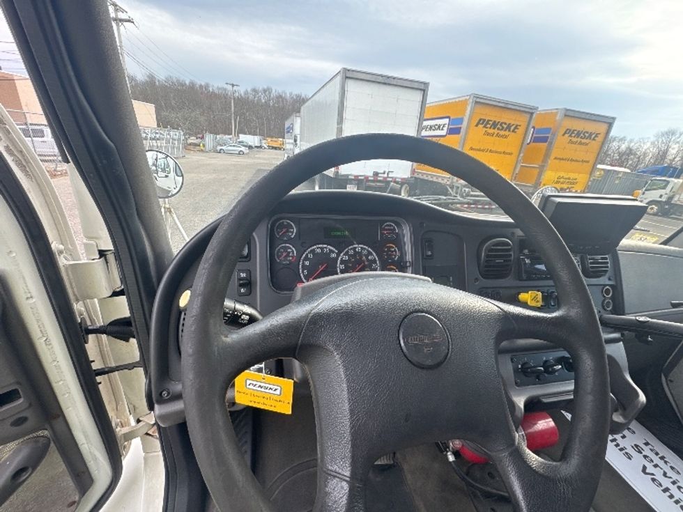 Curtain Side-Light and Medium Duty Trucks-Freightliner-2019-M2-Braintree-MA-259,397\n\t\tmiles-$ 43,250 - Image 17
