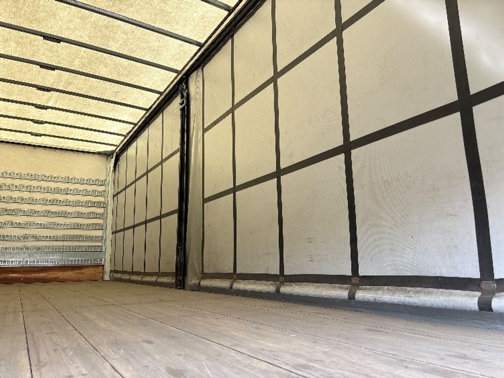 Curtain Side-Light and Medium Duty Trucks-Freightliner-2019-M2-Everett-WA-50,009\n\t\tmiles-$ 55,500 - Image 12