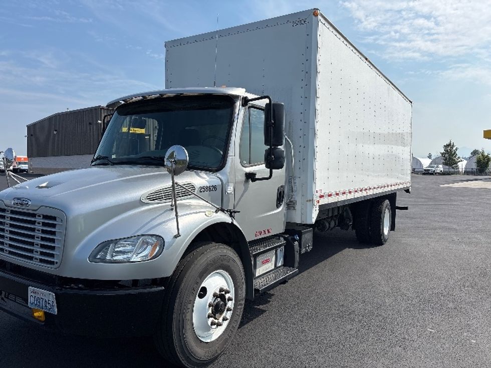 Curtain Side-Light and Medium Duty Trucks-Freightliner-2019-M2-Everett-WA-50,009\n\t\tmiles-$ 55,500 - Image 3
