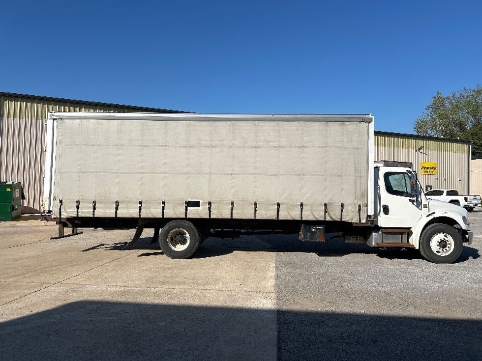 Curtain Side-Light and Medium Duty Trucks-Freightliner-2019-M2-Hueytown-AL-120,341\n\t\tmiles-$ 51,000 - Image 14