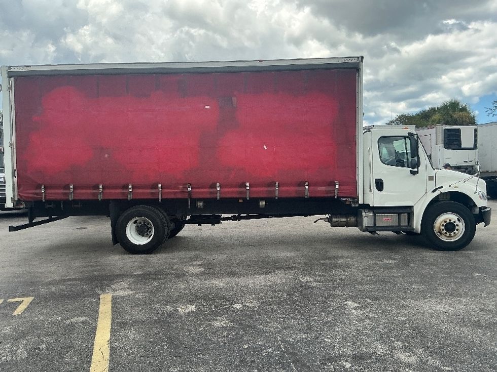 Curtain Side-Light and Medium Duty Trucks-Freightliner-2019-M2-Medley-FL-216,574\n\t\tmiles-$ 34,250 - Image 12