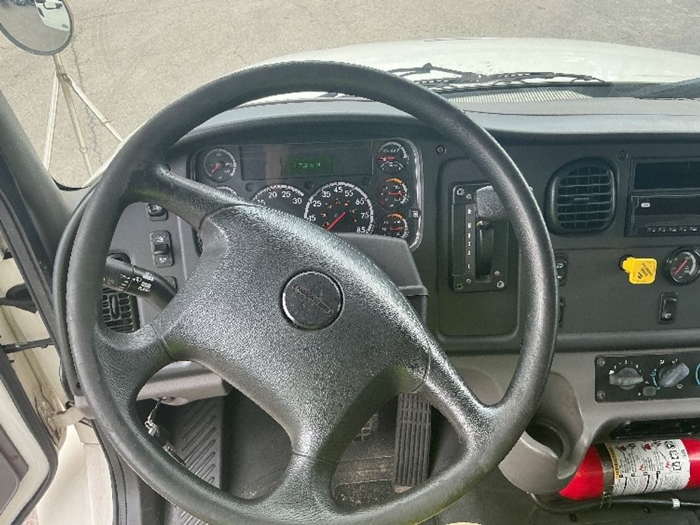 Curtain Side-Light and Medium Duty Trucks-Freightliner-2019-M2-Medley-FL-216,574\n\t\tmiles-$ 34,250 - Image 15