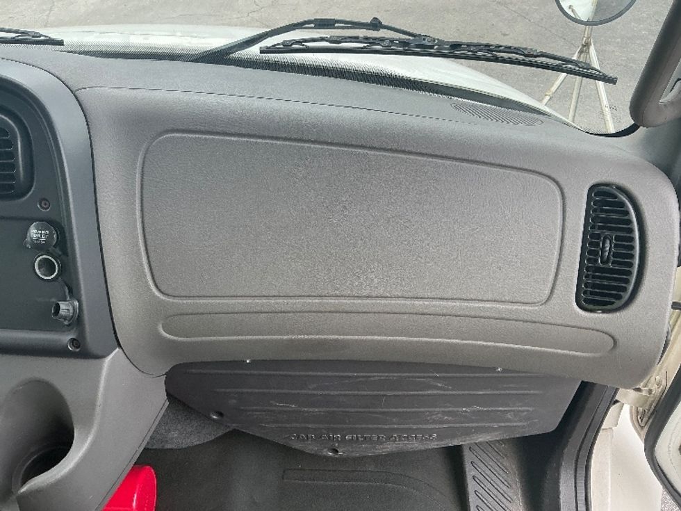 Curtain Side-Light and Medium Duty Trucks-Freightliner-2019-M2-Medley-FL-216,574\n\t\tmiles-$ 34,250 - Image 18