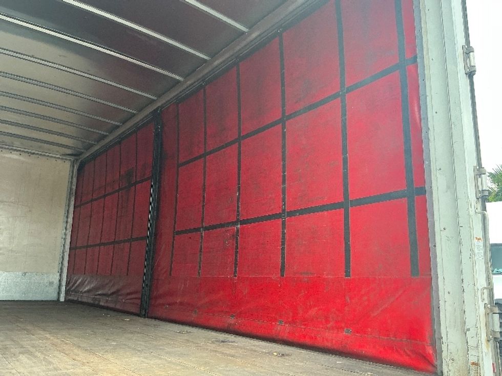 Curtain Side-Light and Medium Duty Trucks-Freightliner-2019-M2-Medley-FL-216,574\n\t\tmiles-$ 34,250 - Image 9