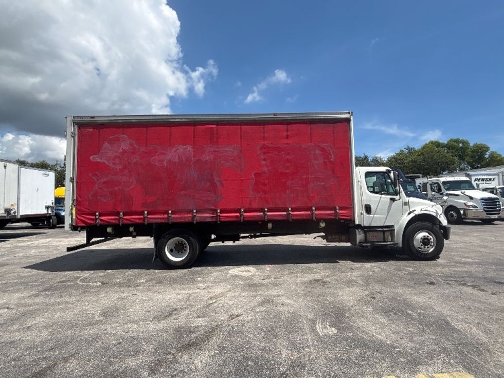 Curtain Side-Light and Medium Duty Trucks-Freightliner-2019-M2-Medley-FL-271,008\n\t\tmiles-$ 26,250 - Image 15