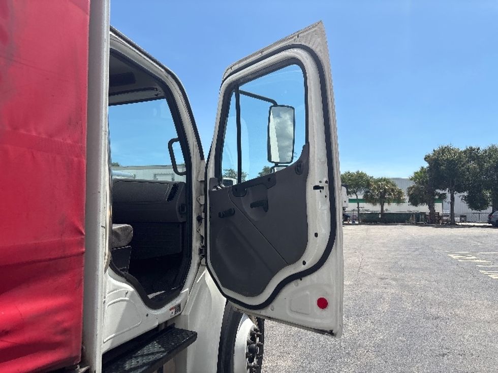 Curtain Side-Light and Medium Duty Trucks-Freightliner-2019-M2-Medley-FL-271,008\n\t\tmiles-$ 26,250 - Image 20