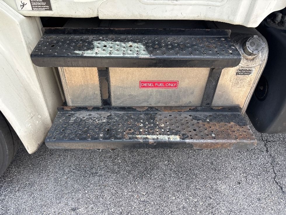 Curtain Side-Light and Medium Duty Trucks-Freightliner-2019-M2-Medley-FL-271,008\n\t\tmiles-$ 26,250 - Image 25