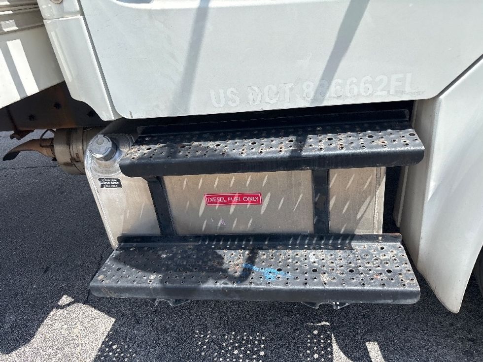 Curtain Side-Light and Medium Duty Trucks-Freightliner-2019-M2-Medley-FL-271,008\n\t\tmiles-$ 26,250 - Image 26