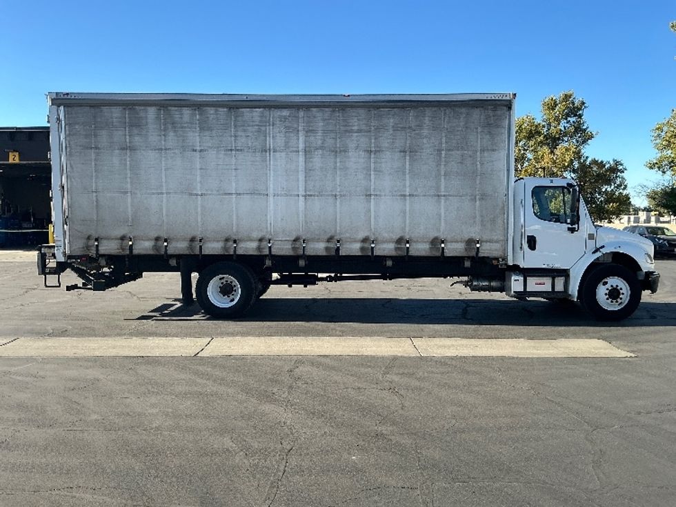 Curtain Side-Light and Medium Duty Trucks-Freightliner-2019-M2-Ogden-UT-184,431\n\t\tmiles-$ 47,750 - Image 15
