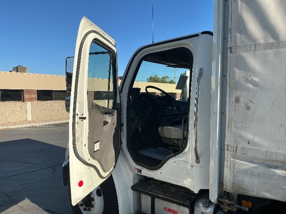 Curtain Side-Light and Medium Duty Trucks-Freightliner-2019-M2-Ogden-UT-184,431\n\t\tmiles-$ 47,750 - Image 16