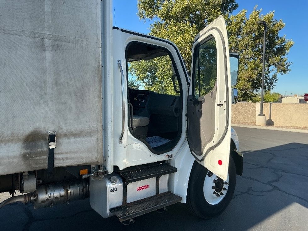 Curtain Side-Light and Medium Duty Trucks-Freightliner-2019-M2-Ogden-UT-184,431\n\t\tmiles-$ 47,750 - Image 20