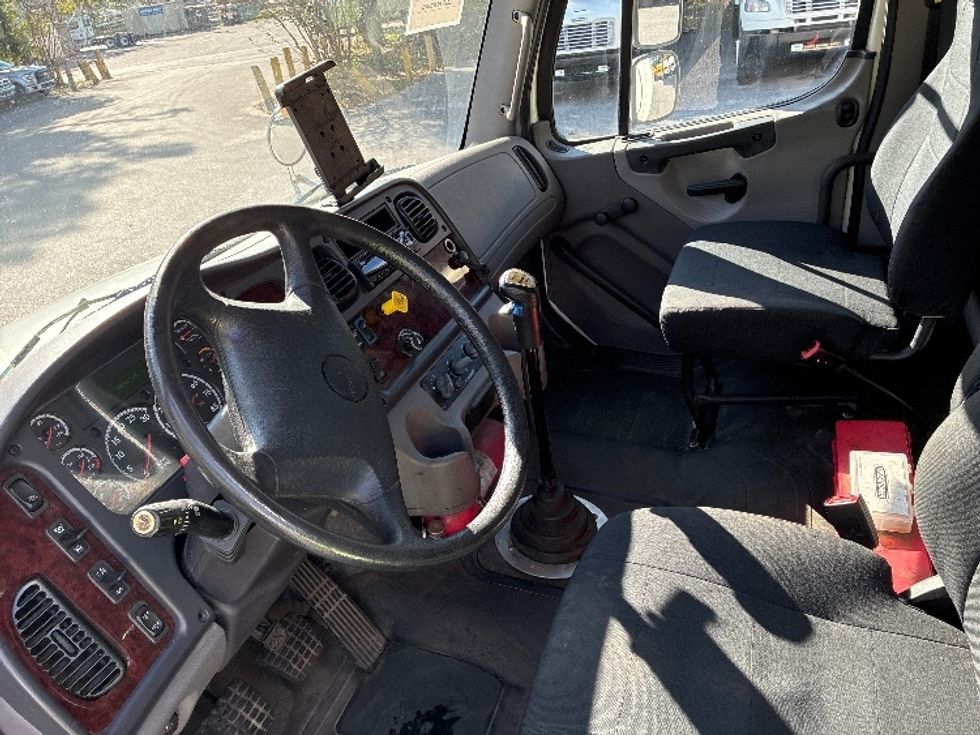 Curtain Side-Light and Medium Duty Trucks-Freightliner-2019-M2-Pensacola-FL-308,792\n\t\tmiles-$ 37,500 - Image 16