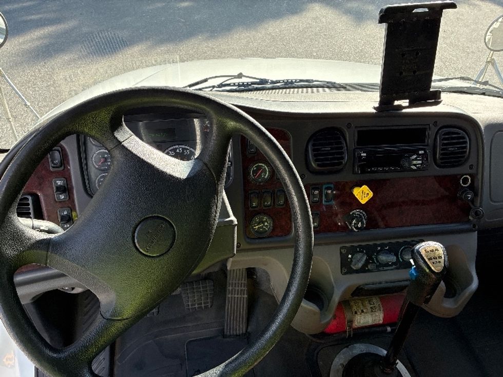 Curtain Side-Light and Medium Duty Trucks-Freightliner-2019-M2-Pensacola-FL-308,792\n\t\tmiles-$ 37,500 - Image 17