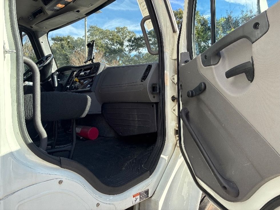 Curtain Side-Light and Medium Duty Trucks-Freightliner-2019-M2-Pensacola-FL-308,792\n\t\tmiles-$ 37,500 - Image 19