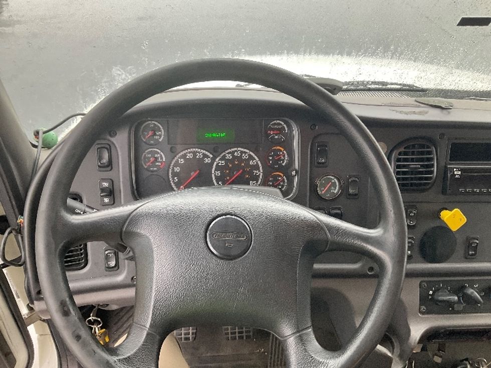 Curtain Side-Light and Medium Duty Trucks-Freightliner-2019-M2-Piqua-OH-241,486\n\t\tmiles-$ 43,500 - Image 16