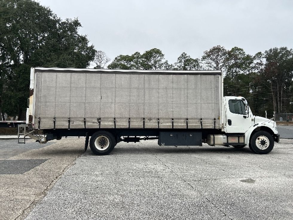 Curtain Side-Light and Medium Duty Trucks-Freightliner-2019-M2-Tallahassee-FL-253,695\n\t\tmiles-$ 34,500 - Image 15