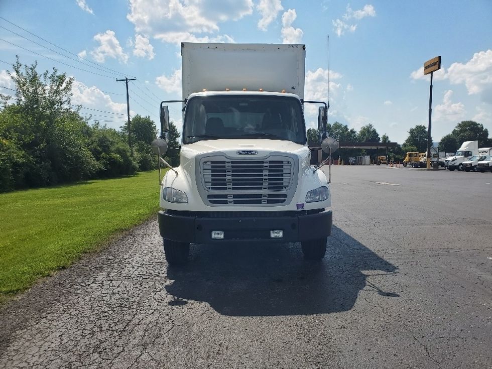 Curtain Side-Light and Medium Duty Trucks-Freightliner-2019-M211242S-White Deer-PA-467,957\n\t\tmiles-$ 48,500 - Image 2
