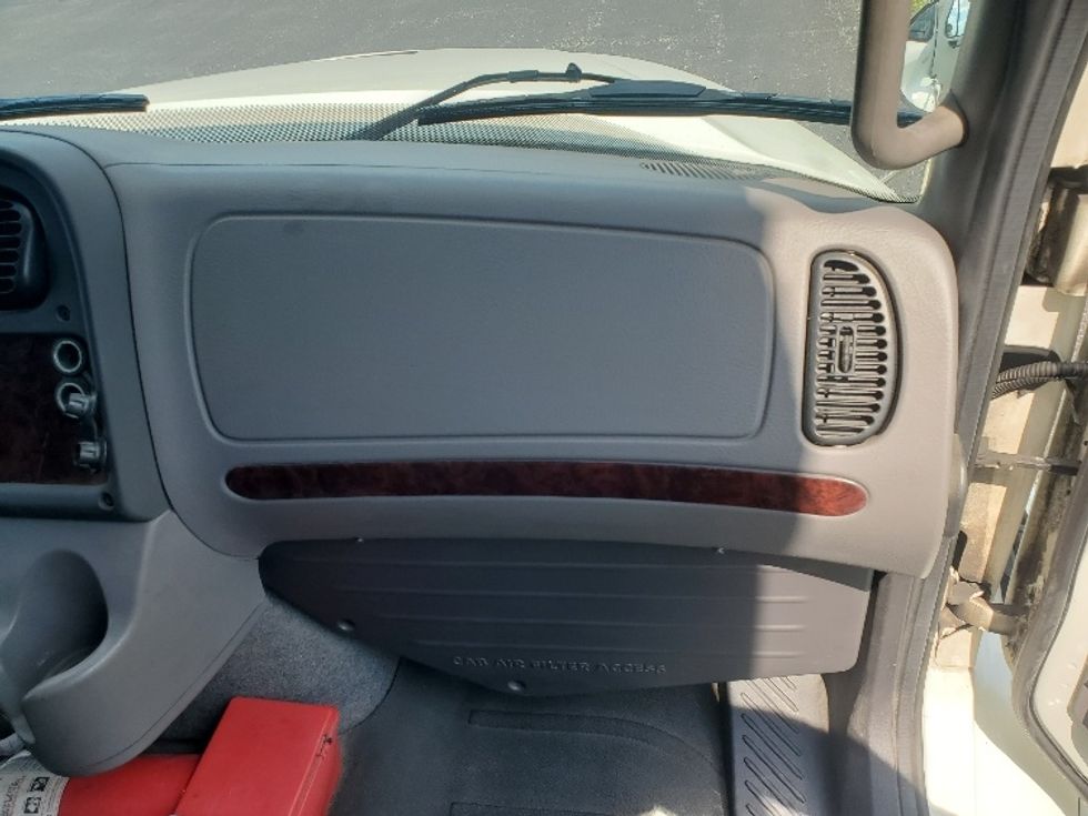 Curtain Side-Light and Medium Duty Trucks-Freightliner-2019-M211242S-White Deer-PA-467,957\n\t\tmiles-$ 48,500 - Image 20