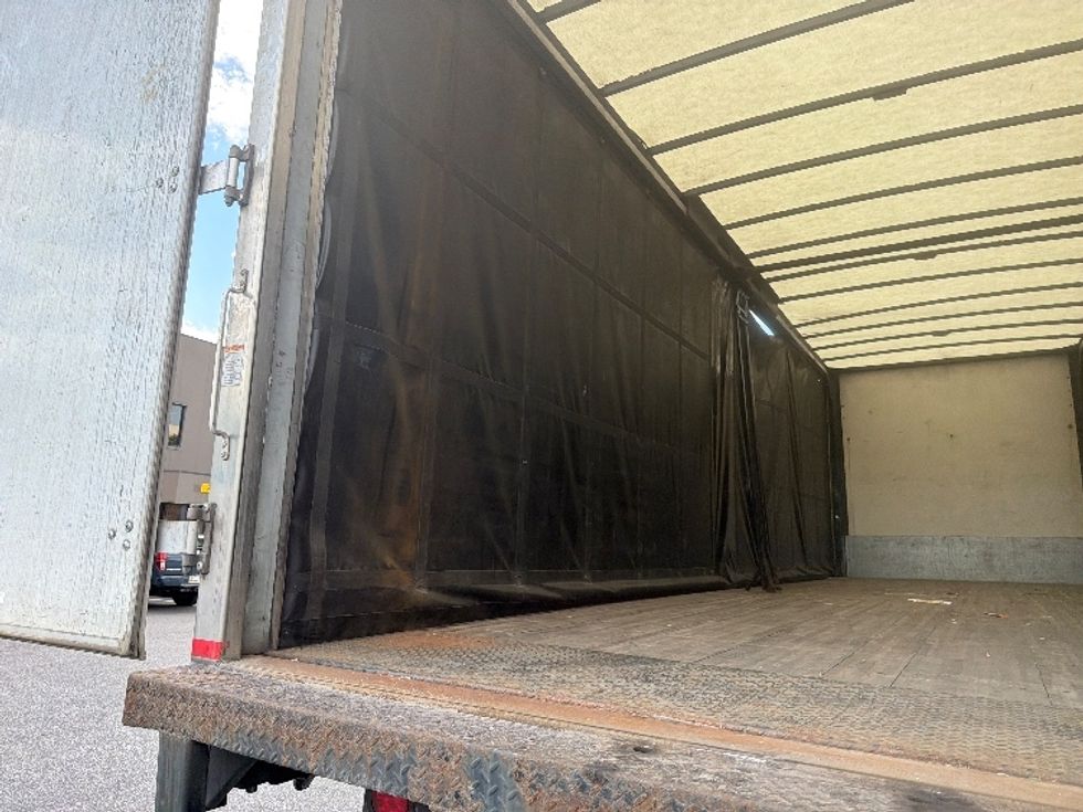 Curtain Side-Light and Medium Duty Trucks-Freightliner-2019-M211284S-Belcamp-MD-325,861\n\t\tmiles-$ 83,000 - Image 10