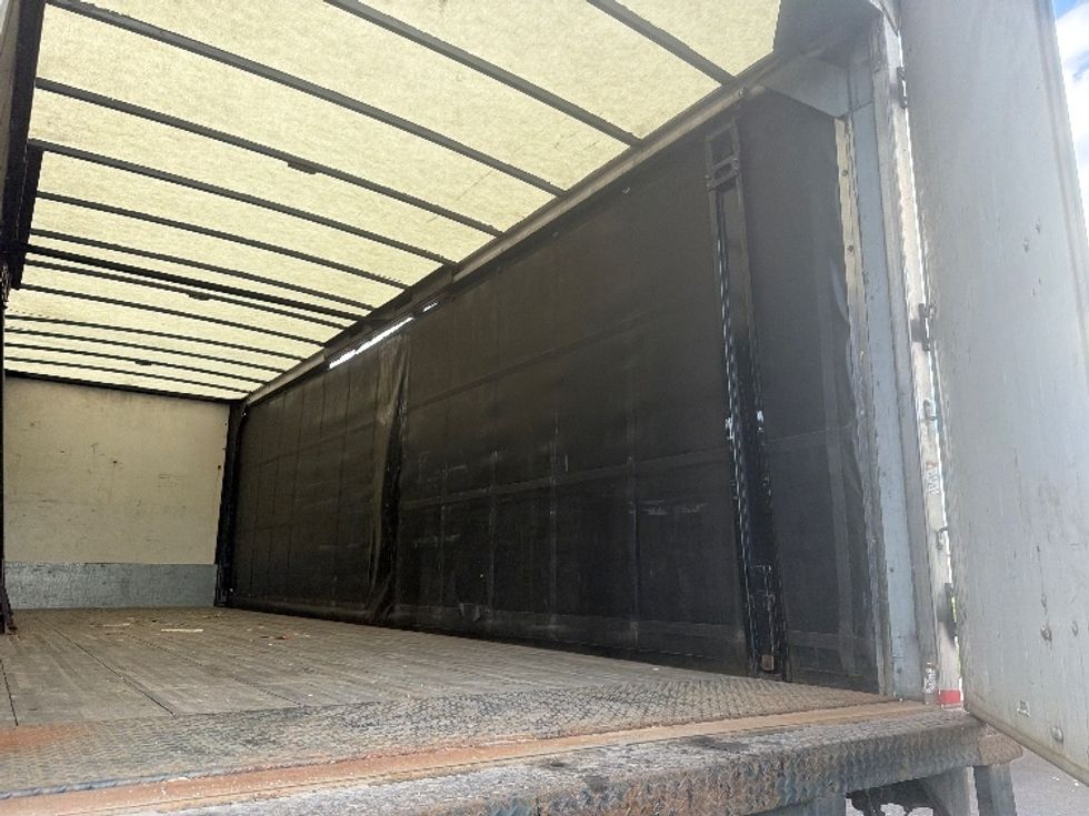Curtain Side-Light and Medium Duty Trucks-Freightliner-2019-M211284S-Belcamp-MD-325,861\n\t\tmiles-$ 83,000 - Image 11