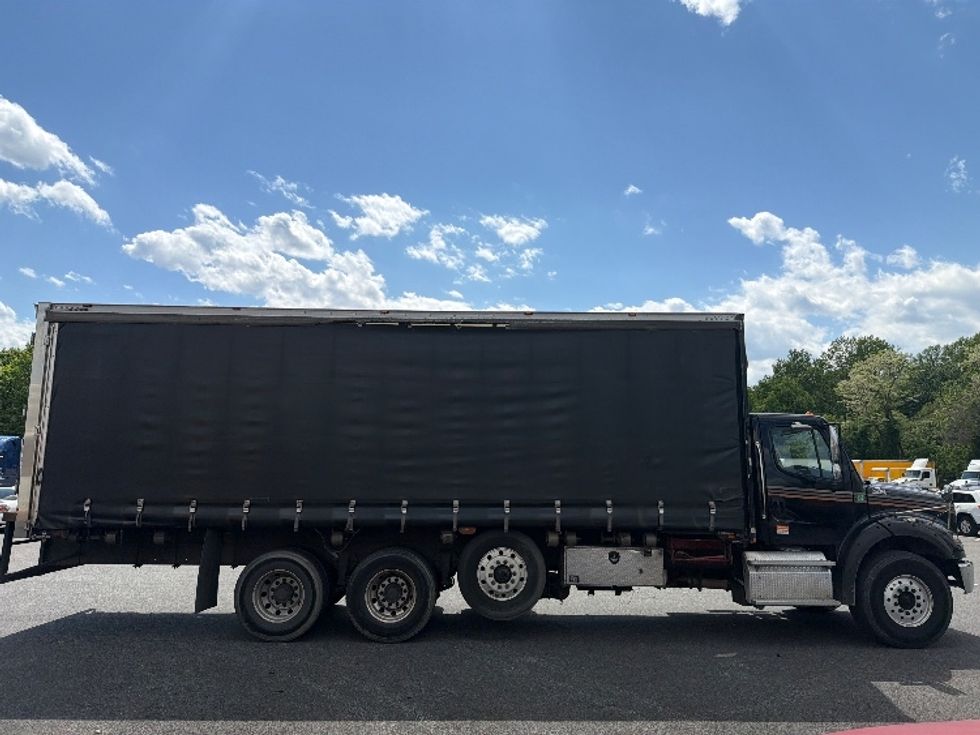 Curtain Side-Light and Medium Duty Trucks-Freightliner-2019-M211284S-Belcamp-MD-325,861\n\t\tmiles-$ 83,000 - Image 14