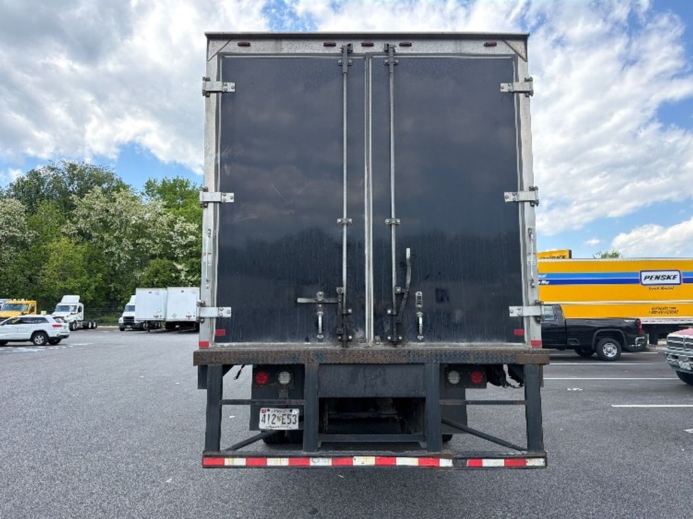 Curtain Side-Light and Medium Duty Trucks-Freightliner-2019-M211284S-Belcamp-MD-325,861\n\t\tmiles-$ 83,000 - Image 7